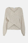 Beige gebreide trui van VILA®, getextureerd met bruine spikkels, lange mouwen en een relaxte pasvorm.