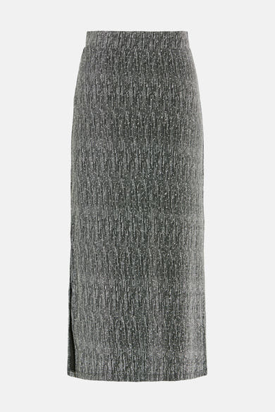 Zilveren lange rok van VILA®, met een glinsterende textuur en een subtiele split aan de zijkant.