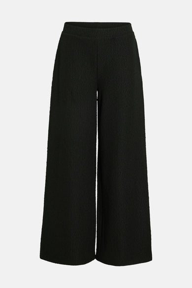 Zwarte broek van VILA®, wijdvallend en getextureerd, met een comfortabele palazzo-snit.