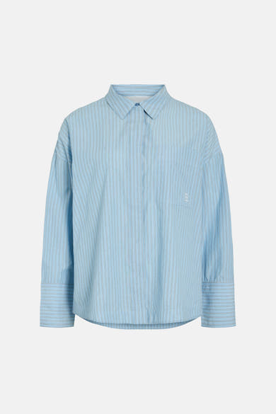 Chemise à manches longues bleue rayée de ROUGE EDIT, avec un col classique et des manches longues à poignets.