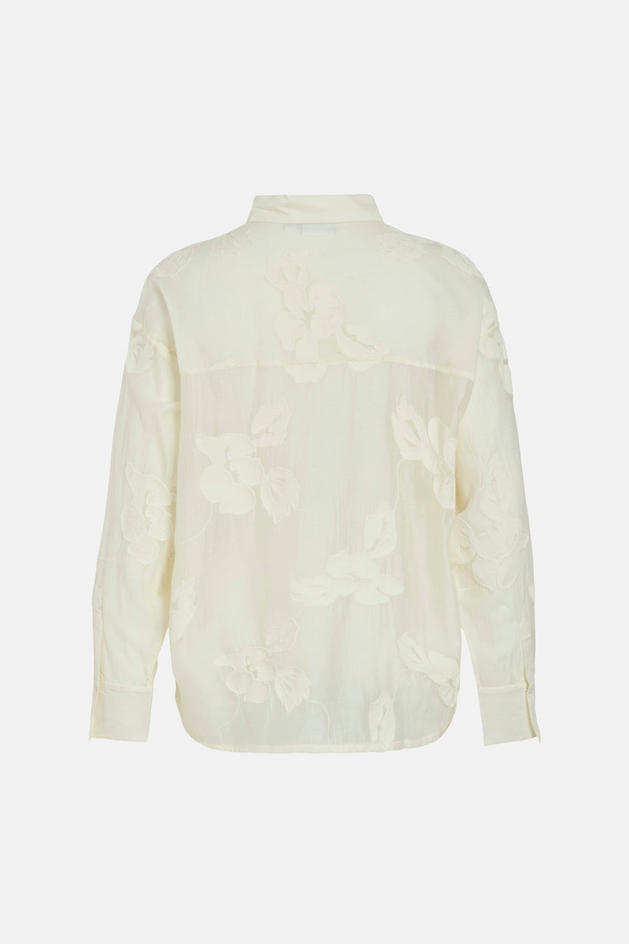 Chemisier beige à manches longues de VILA®, orné de délicates broderies florales ton sur ton, vue de dos.
