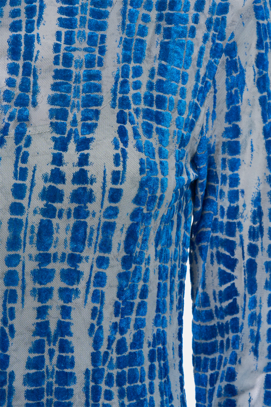 Robe à manches longues bleue de ROUGE EDIT, motif géométrique quadrillé texturé effet velours.