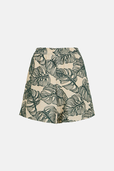 Short écru à motifs de feuilles de monstera vert foncé de VILA avec taille élastiquée.