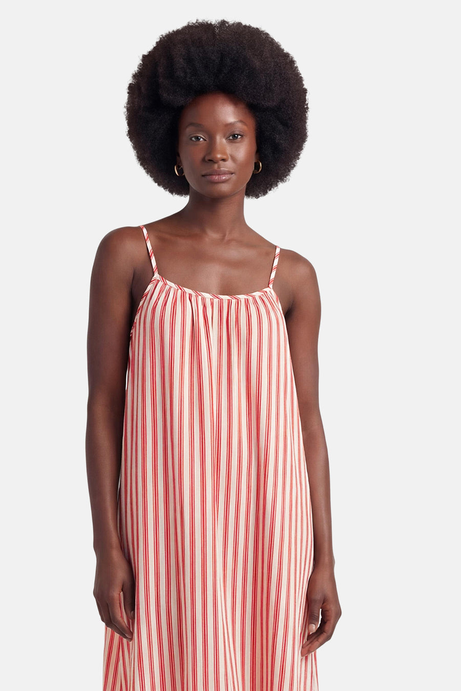 Robe multicolore de VILA® à rayures verticales rouges et blanches, avec de fines bretelles.