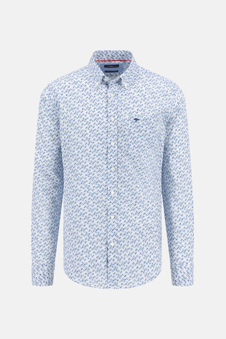 Blauwe lange mouw chemise van FYNCH-HATTON, versierd met een subtiel geometrisch patroon en een discreet logo.