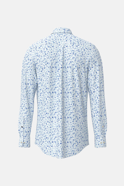 Chemise à manches longues bleue à motifs floraux par FYNCH-HATTON, vue de dos, avec des détails de boutons.
