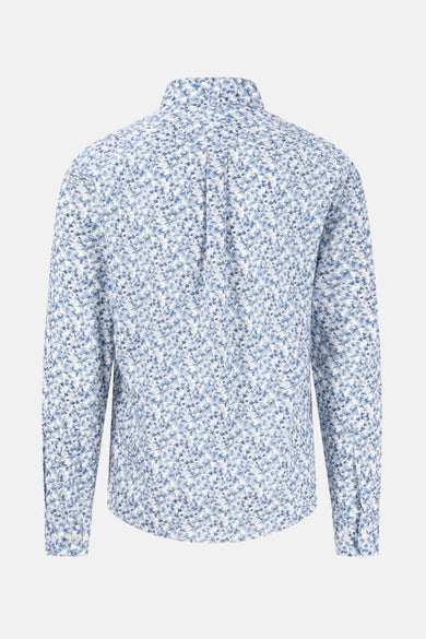 Chemise bleue à manches longues de FYNCH-HATTON, imprimé floral sur fond blanc, vue de dos.
