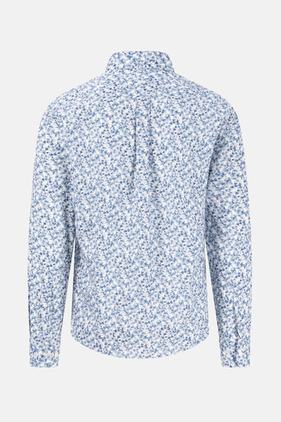 Chemise bleue à manches longues de FYNCH-HATTON, imprimé floral sur fond blanc, vue de dos.
