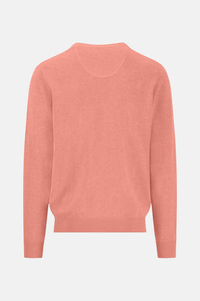 Pull à col en V pêche de FYNCH-HATTON, en maille fine et manches longues.