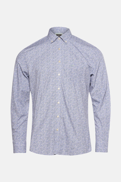 Chemise à manches longues bleue de FYNCH-HATTON avec un motif floral délicat et des boutons clairs.