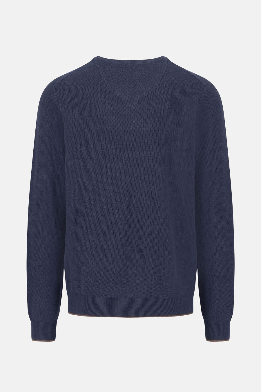 Blauwe V-hals trui van FYNCH-HATTON met bruine bies bij de hals en taille.