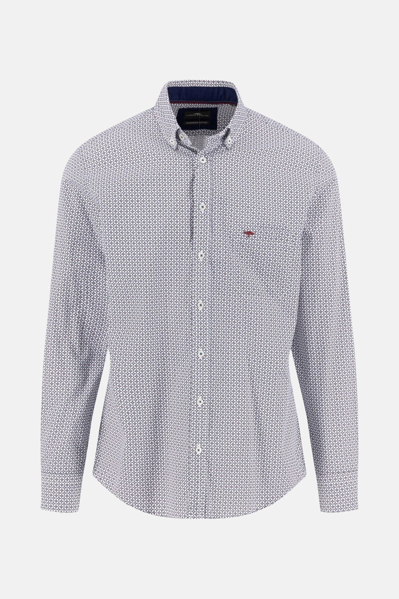 Chemise à manches longues multicolore de FYNCH-HATTON avec motif géométrique sur l'ensemble.