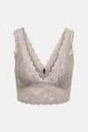 Soutien-gorge beige en dentelle, de ONLY, avec motif floral délicat et bordure festonnée.