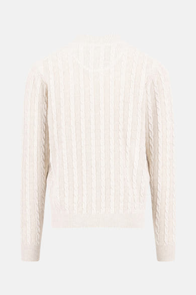 Pull à col roulé écru de FYNCH-HATTON, avec motif torsadé sur toute la surface.