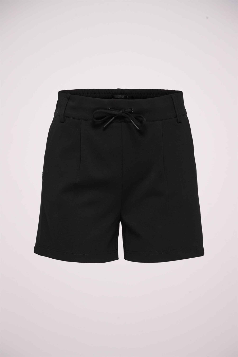 Korte short van ONLY, met trekkoord in de taille.