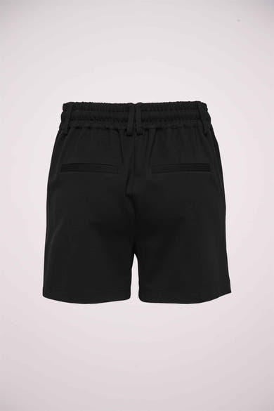 Korte zwarte broek van ONLY, met elastische tailleband en paspelzakken achter.