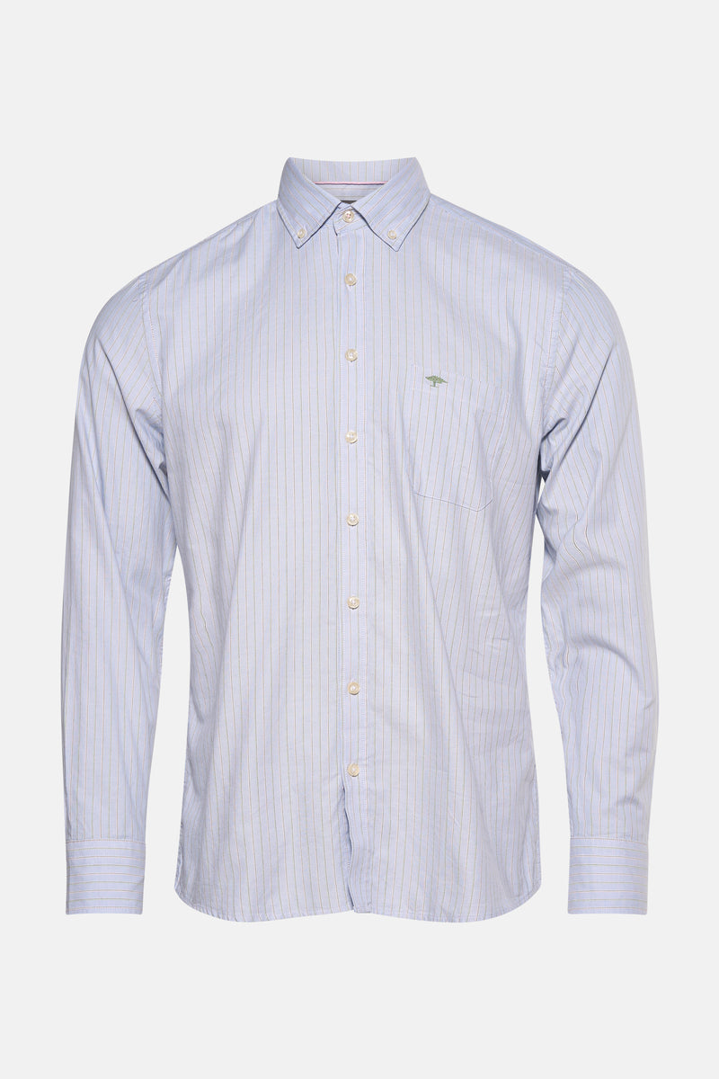 Chemise à manches longues bleue à rayures, de FYNCH-HATTON, avec logo brodé et poche poitrine.