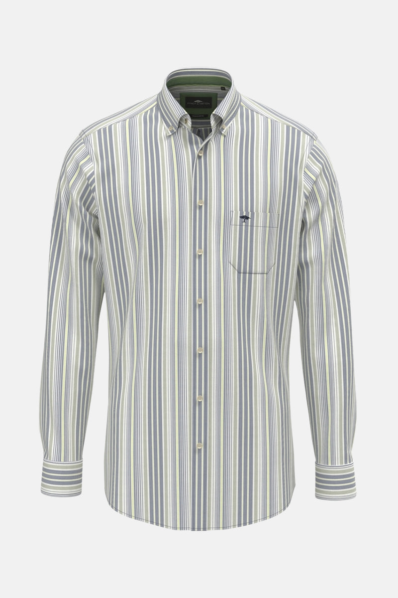 Chemise à manches longues multicolore de FYNCH-HATTON, rayures verticales, poche poitrine avec logo brodé.
