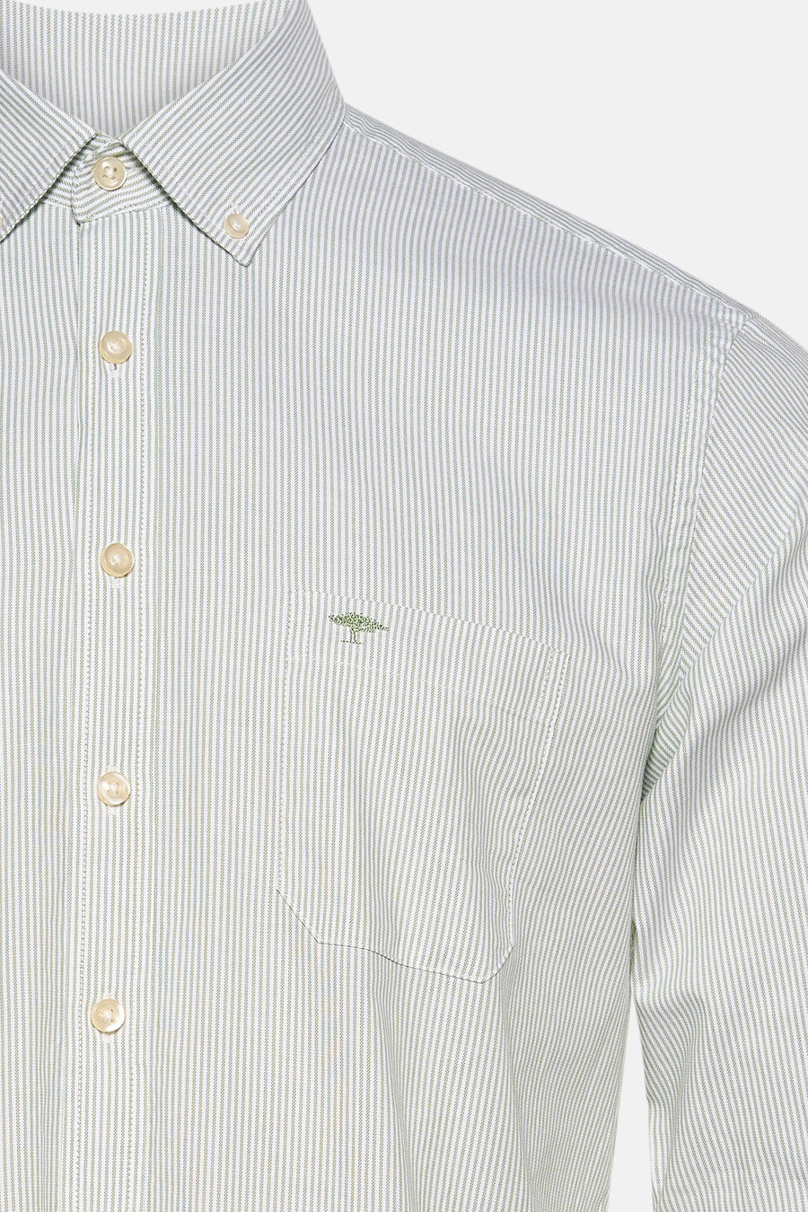 Chemise à manches longues verte à rayures, de FYNCH-HATTON, avec poche poitrine et logo brodé.
