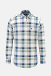 Chemise multicolore à manches longues de FYNCH-HATTON avec motif à carreaux sur fond blanc.