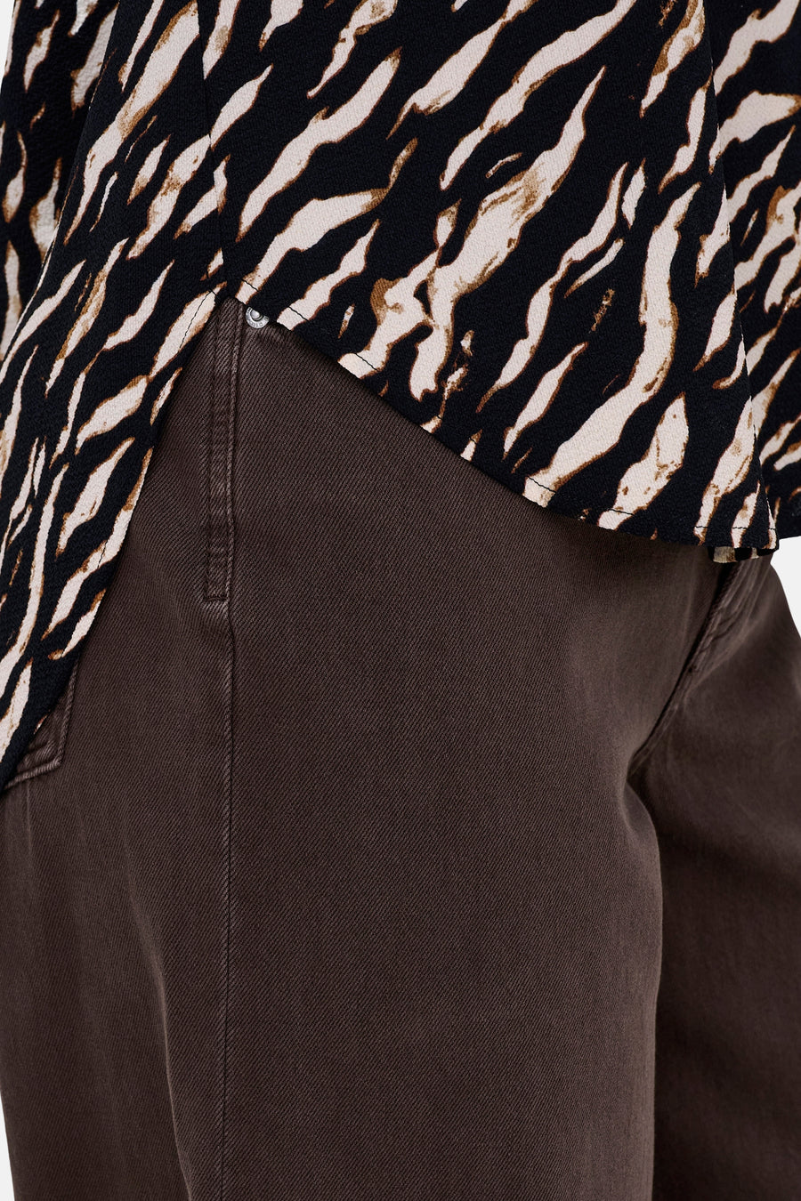 Kleurrijke blouse met korte mouwen van ONLY®, met zwart en beige zebraprint.