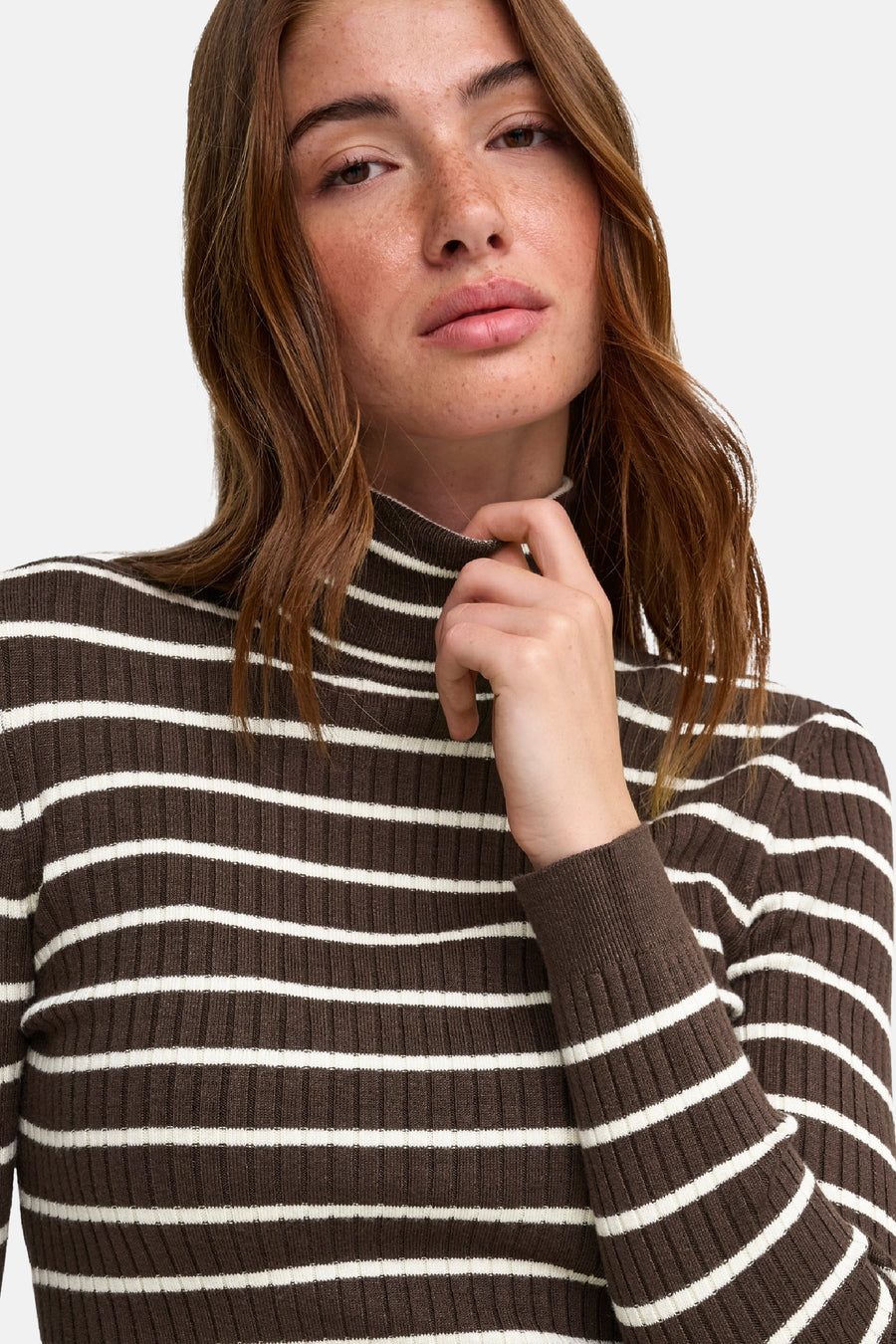 Pull col montant brun - ONLY®