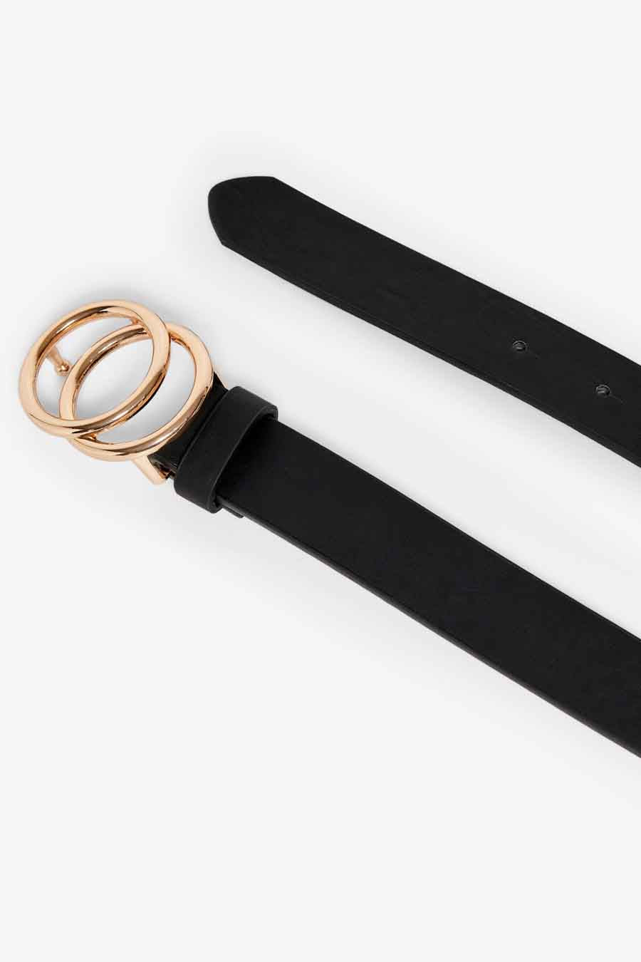 Ceinture noire ONLY® avec boucle dorée à double anneau, vue de dessus.