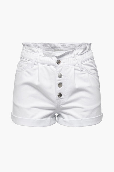 Short blanc de ONLY, avec taille haute froncée et fermeture boutonnée.