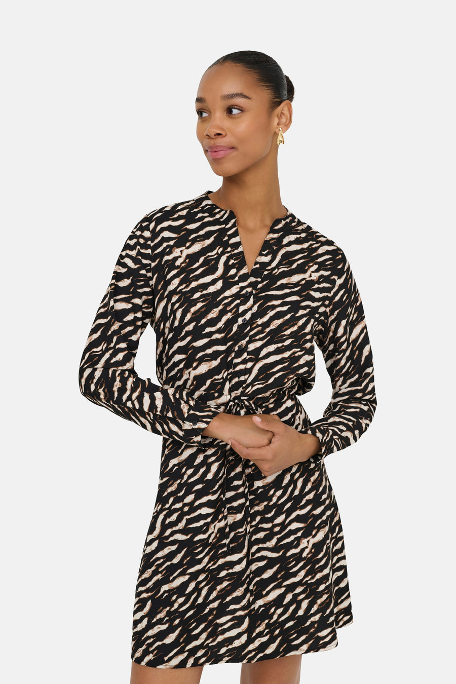 Multikleuren jurk met lange mouwen van ONLY, met zebraprint en strikceintuur.