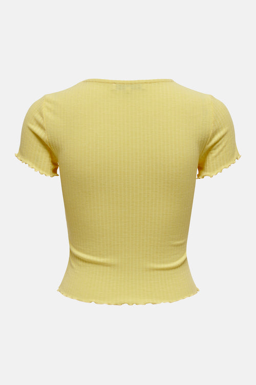 T-shirt jaune à manches courtes par ONLY, en maille côtelée avec ourlet ondulé, vue arrière.

