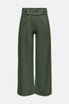 Pantalon de costume kaki de JDY, coupe culotte plissée avec ceinture boutonnée.