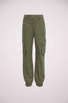 Pantalon cargo vert by ONLY® avec poches latérales et ourlets élastiqués.