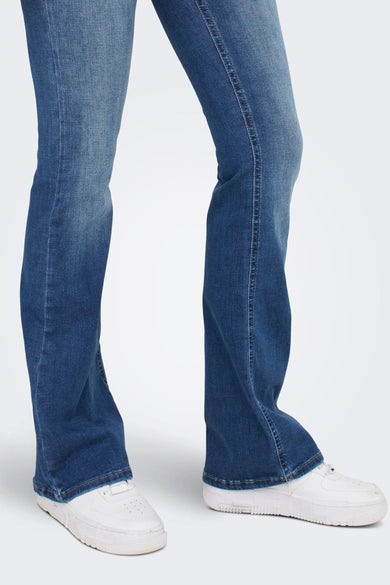 BLUSH FLARE - mid blue denim