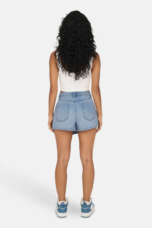 Short - light blue denim