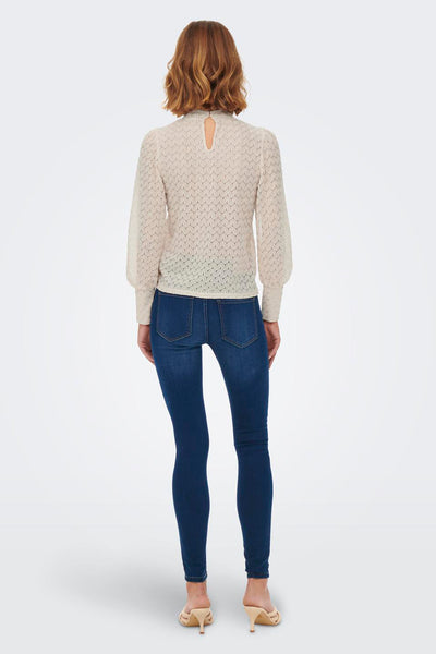 Beige blouse met lange mouwen van JDY, met uitgesneden details en pofmouwen, achterzijde.