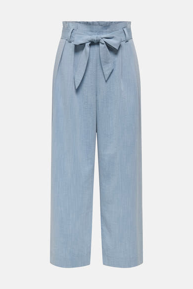 ONLY® blauwe 7/8 chino met strikceintuur en subtiele textuur.