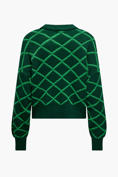 Pull vert à col rond par JDY avec motif losanges contrastants.