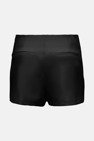 Korte zwarte broek van ONLY®, achterzicht, met paspelzakken.