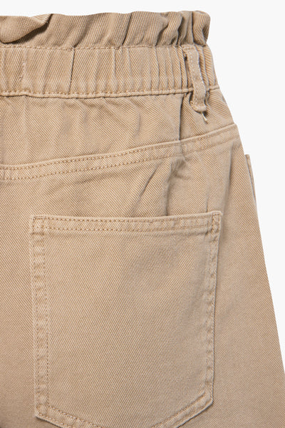 Korte beige katoenen short van ONLY, met elastische tailleband en opgestikte achterzak.