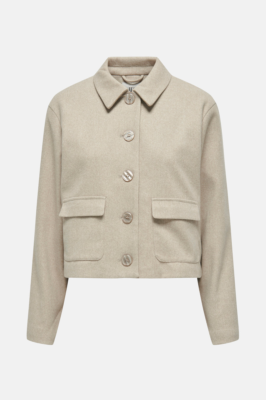 Veste courte beige de JDY avec des poches plaquées et une fermeture boutonnée sur le devant.