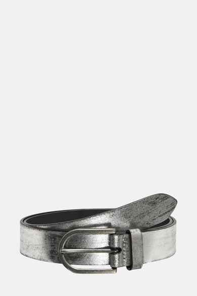 Ceinture argentée de ONLY, avec boucle classique en métal vieilli et texture patinée.

