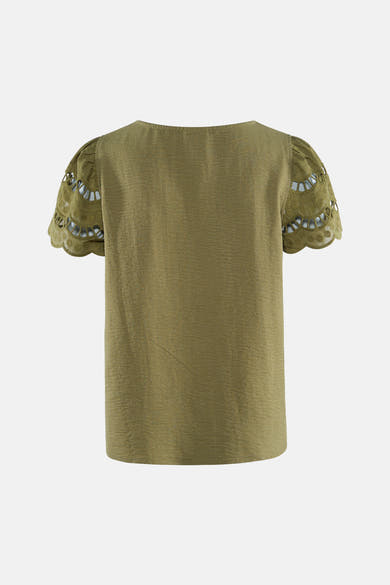 T-shirt vert texturé à manches courtes de JDY, vue de dos, avec manches bouffantes en broderie anglaise festonnée.