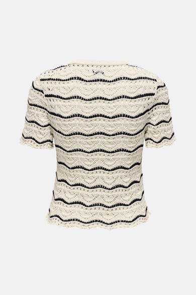 T-shirt écru à rayures noires, de ONLY, en maille ajourée à motif vague, vue de dos.
