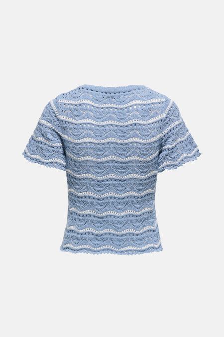 Blauw T-shirt met korte mouwen van ONLY, gehaakt met horizontale witte strepen.