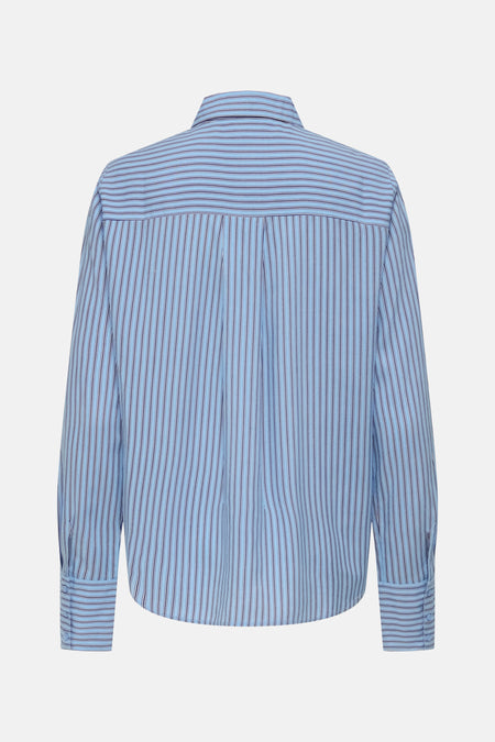 Chemise à manches longues bleue rayée de ONLY, vue de dos, avec col et poignets boutonnés.
