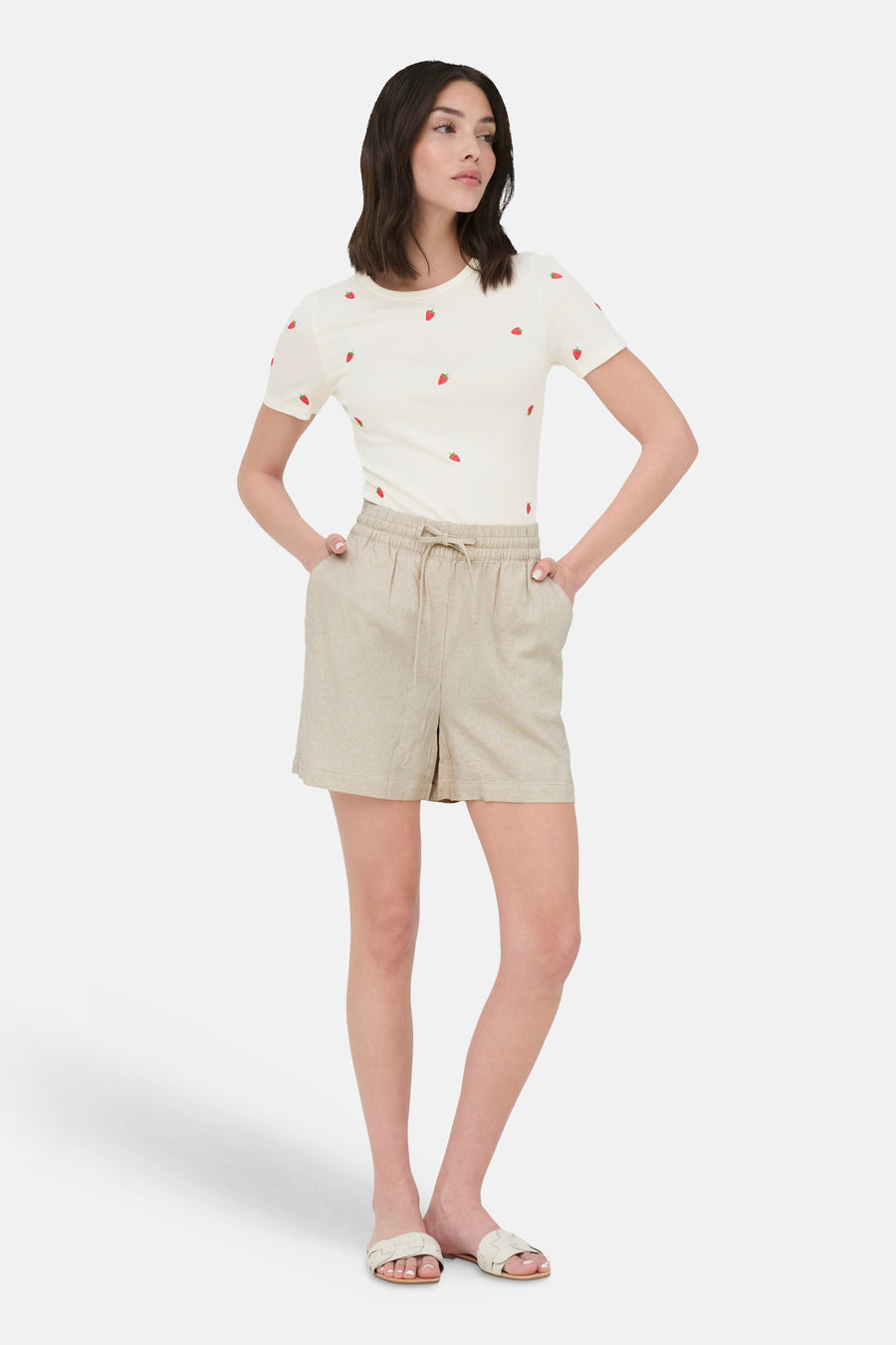 Short beige van JDY, avec cordon de serrage et texture subtile.