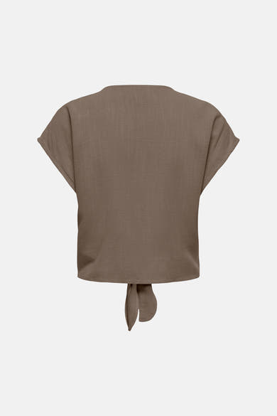 Chemise marron à manches courtes, nouée dans le dos, de ONLY®, avec une texture de lin.