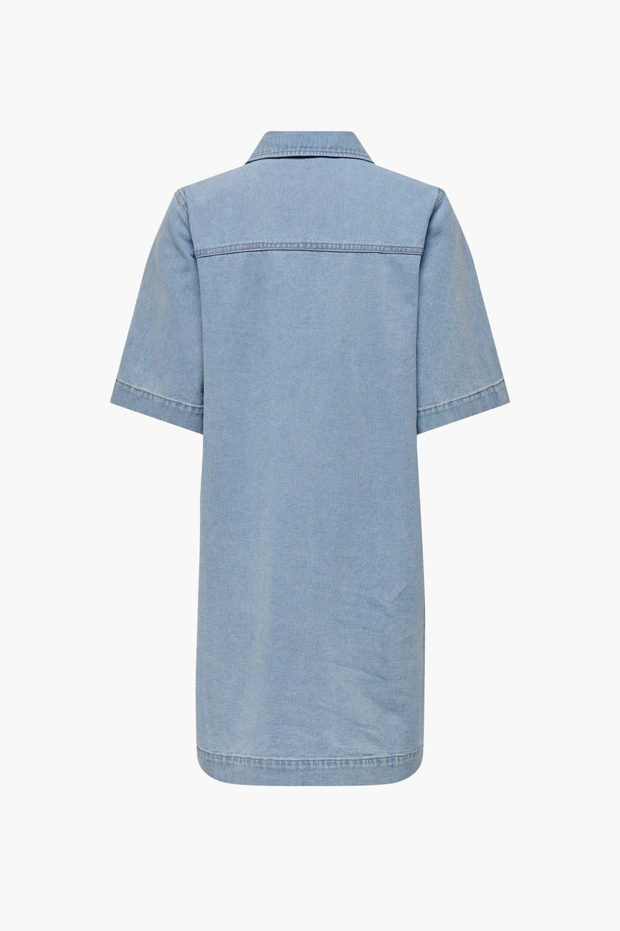 Robe en denim bleu clair de ONLY®, avec col et manches courtes.