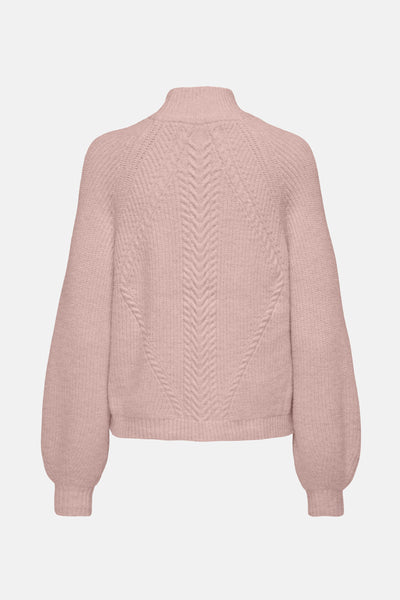 Pull à col roulé rose de ONLY, avec motif torsadé sur le dos.