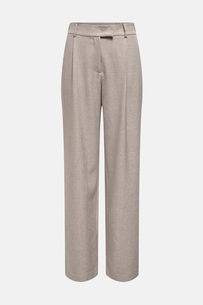 Beige kostuumbroek van ONLY, met een wijde pasvorm en delicate plooien.